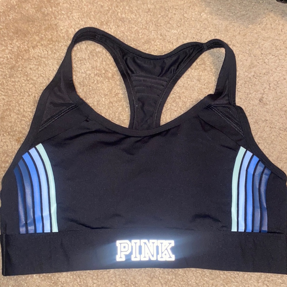 PINK Victoria’s Secret sports bra